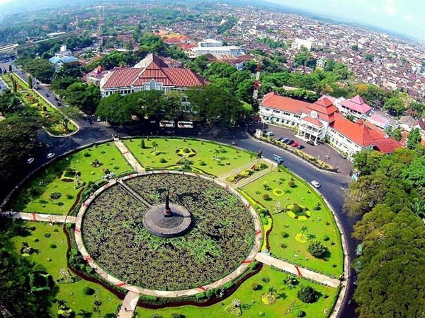 Cerita Khas Kota Malang: Cek Asal Usul Nama Kota! - Pengertian Perbedaan