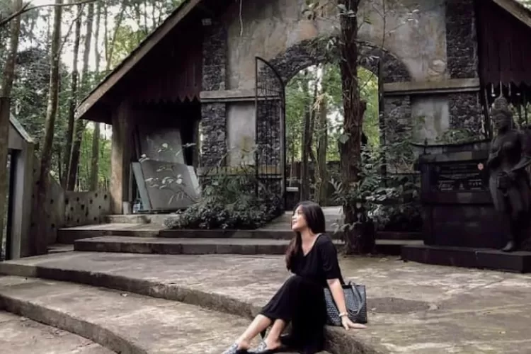 ullen sentalu museum di yogyakarta