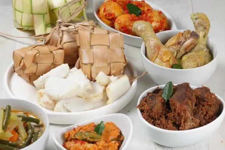 Sajian Kuliner lebaran untuk Mereka yang Gak Sempat Pulang Kampung