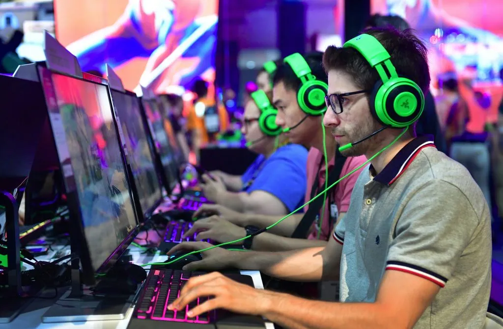 pekerja industri game
